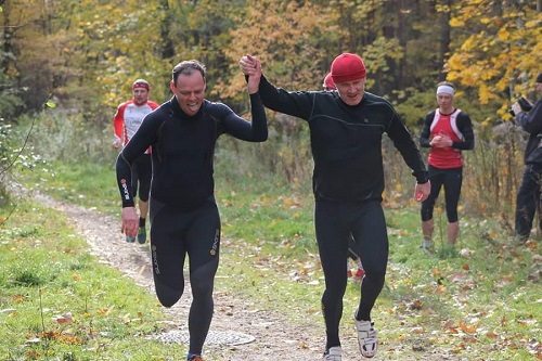 Team Schwarz beim Finish